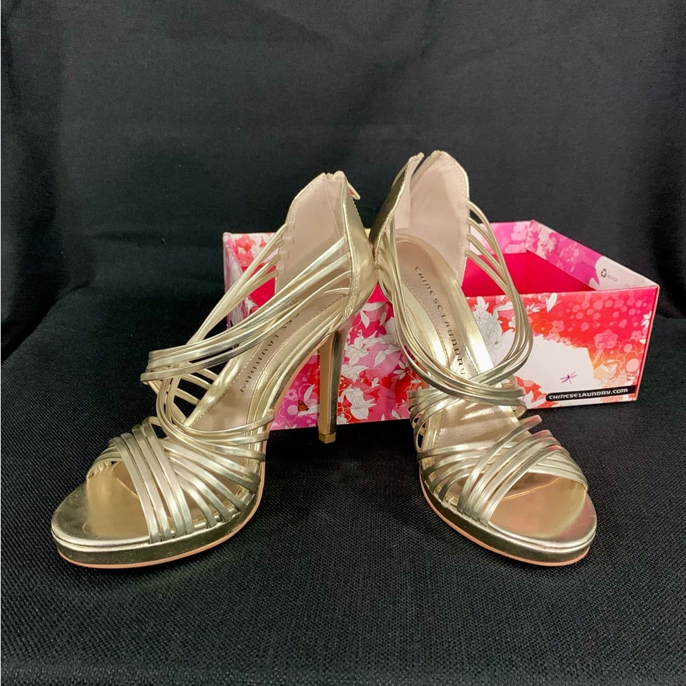 Chinese Laundry | Imagine | Color: metallic light gold | Size: 9.5 M